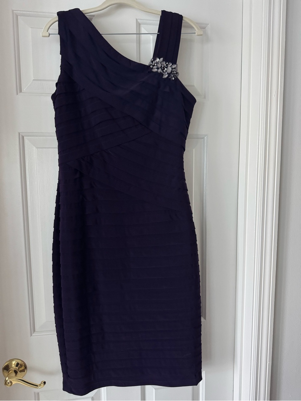 One-Shoulder Deep Purple Cocktail Dress with Embellished Detail